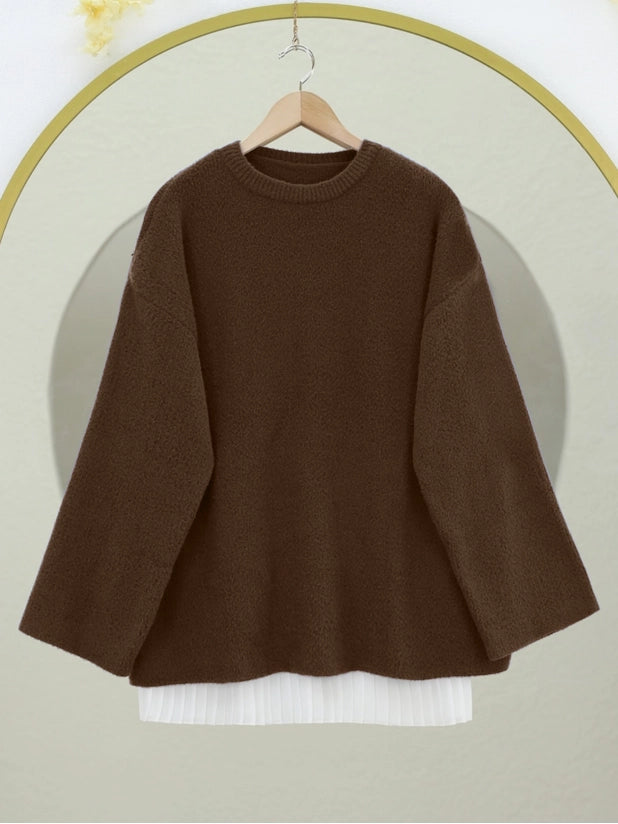 Soft Knit Loose-Fit Sweater with Round Neckline