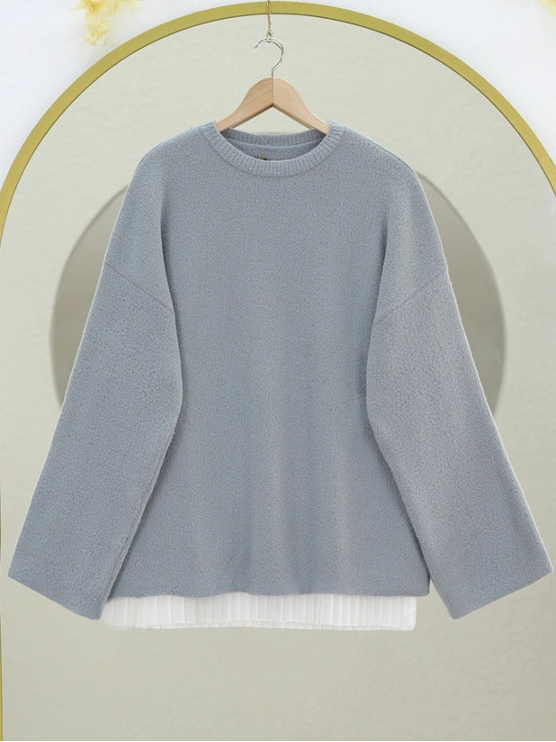 Soft Knit Loose-Fit Sweater with Round Neckline