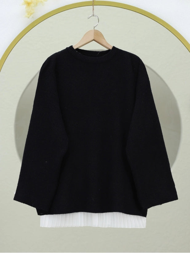 Soft Knit Loose-Fit Sweater with Round Neckline