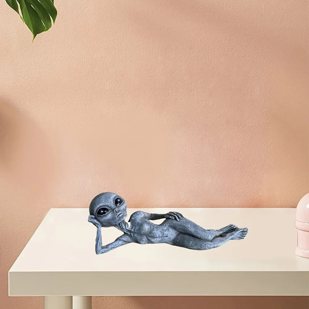 1pc Alien Resin Statues Figurine, Halloween Creative Statues, Home Decor Garden Decoration