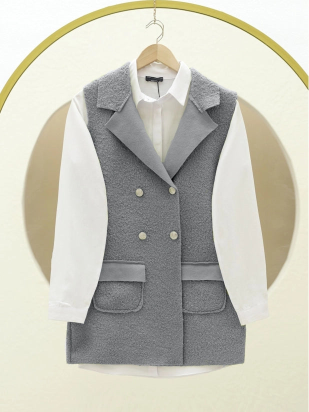 Buttoned Double Pocket Boucle Vest