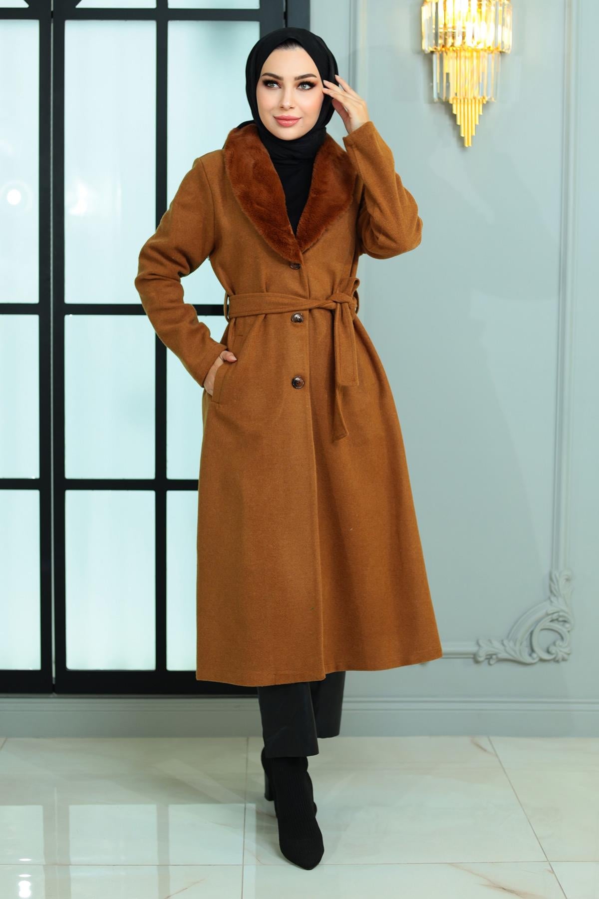 Wide Fur Collar Cashmere Coat