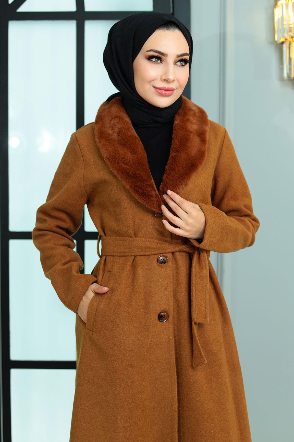 Wide Fur Collar Cashmere Coat